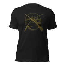  Mens River to Ridge Brand Logo T shirt in heather Black with a logo of a fishing pole and a hunting rifle crossed over a forest / river scene