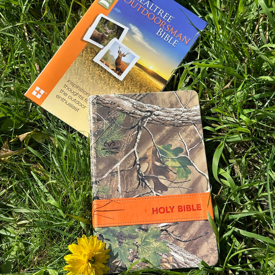 FREE Shipping, Leather Realtree Camo Outdoorsman's Bible