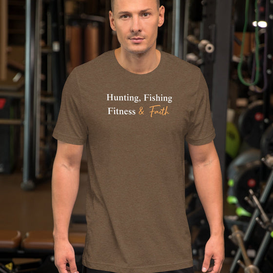 Man wearing a brown t-shirt with text in a gym setting